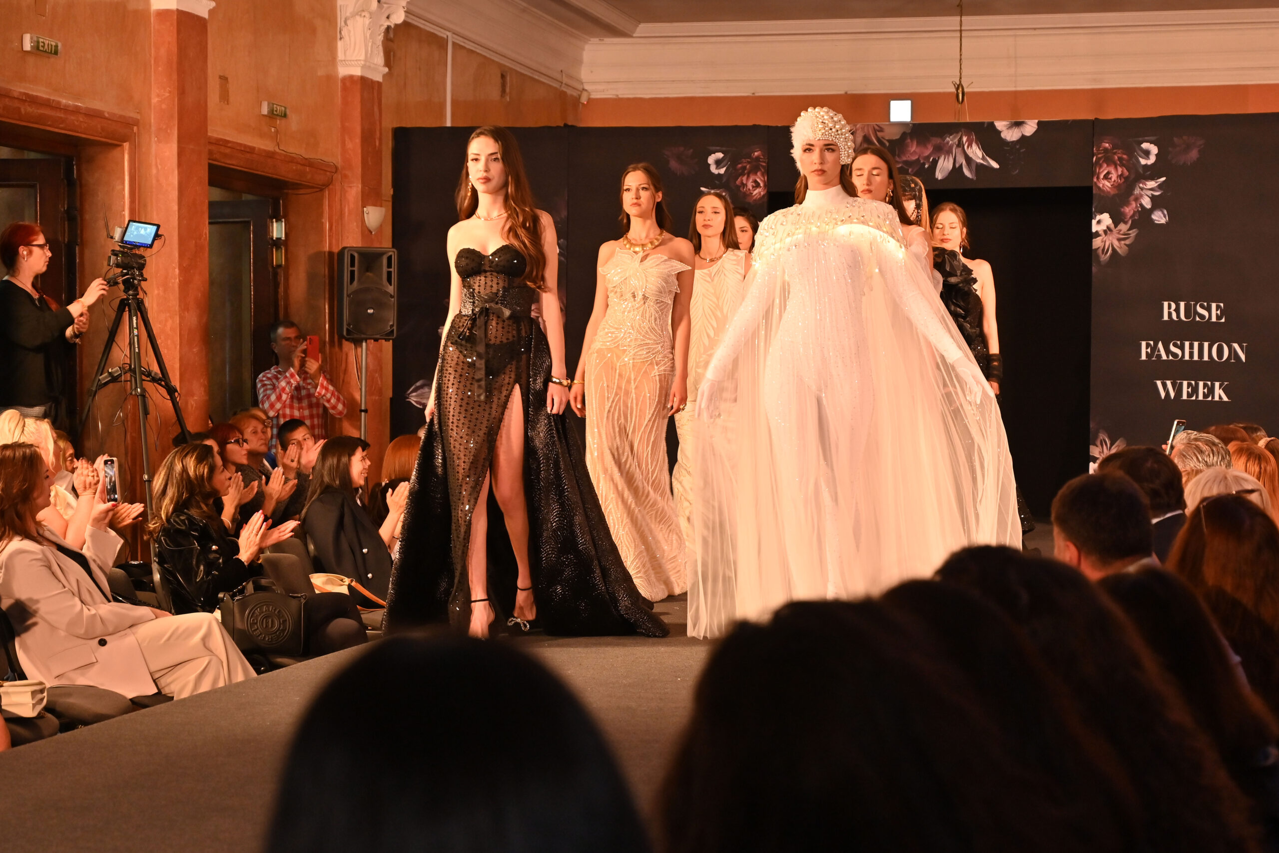 Български топ дизайнери и брандове представиха колекциите си на Ruse Fashion Week